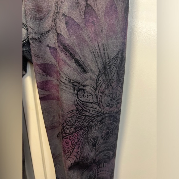 Evolution And Creation Active Leggings Size Womens Medium - Picture 3 of 8